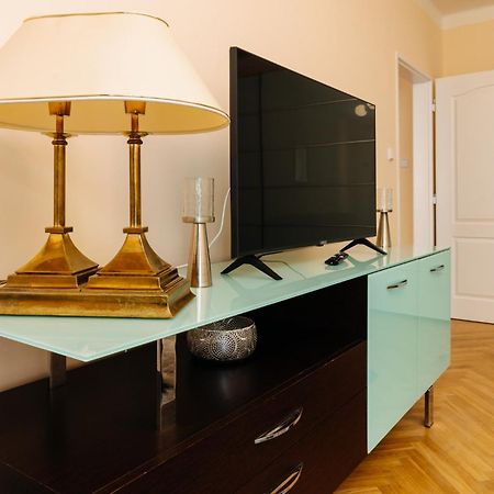 קרלובי וארי Apartments Tgm 11 מראה חיצוני תמונה