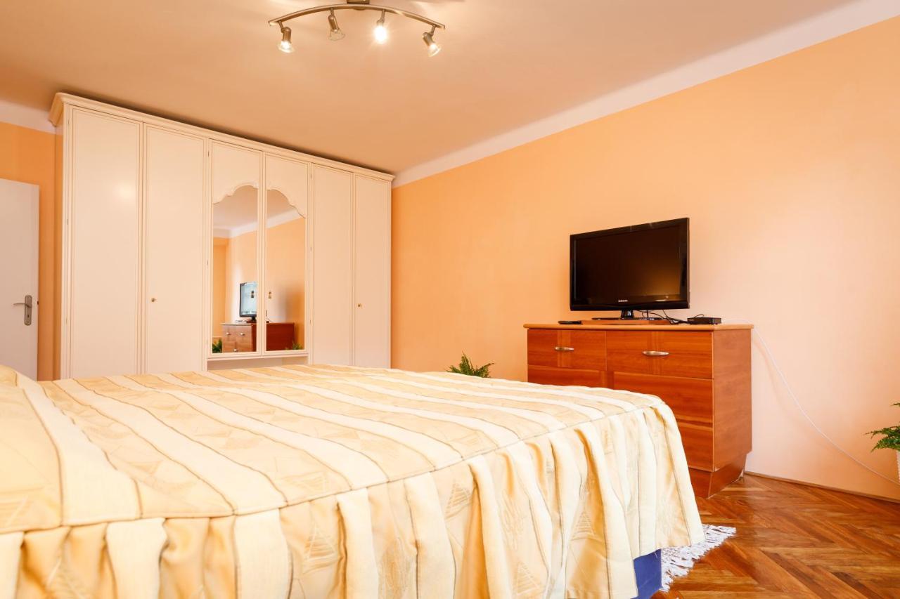 קרלובי וארי Apartments Tgm 11 מראה חיצוני תמונה