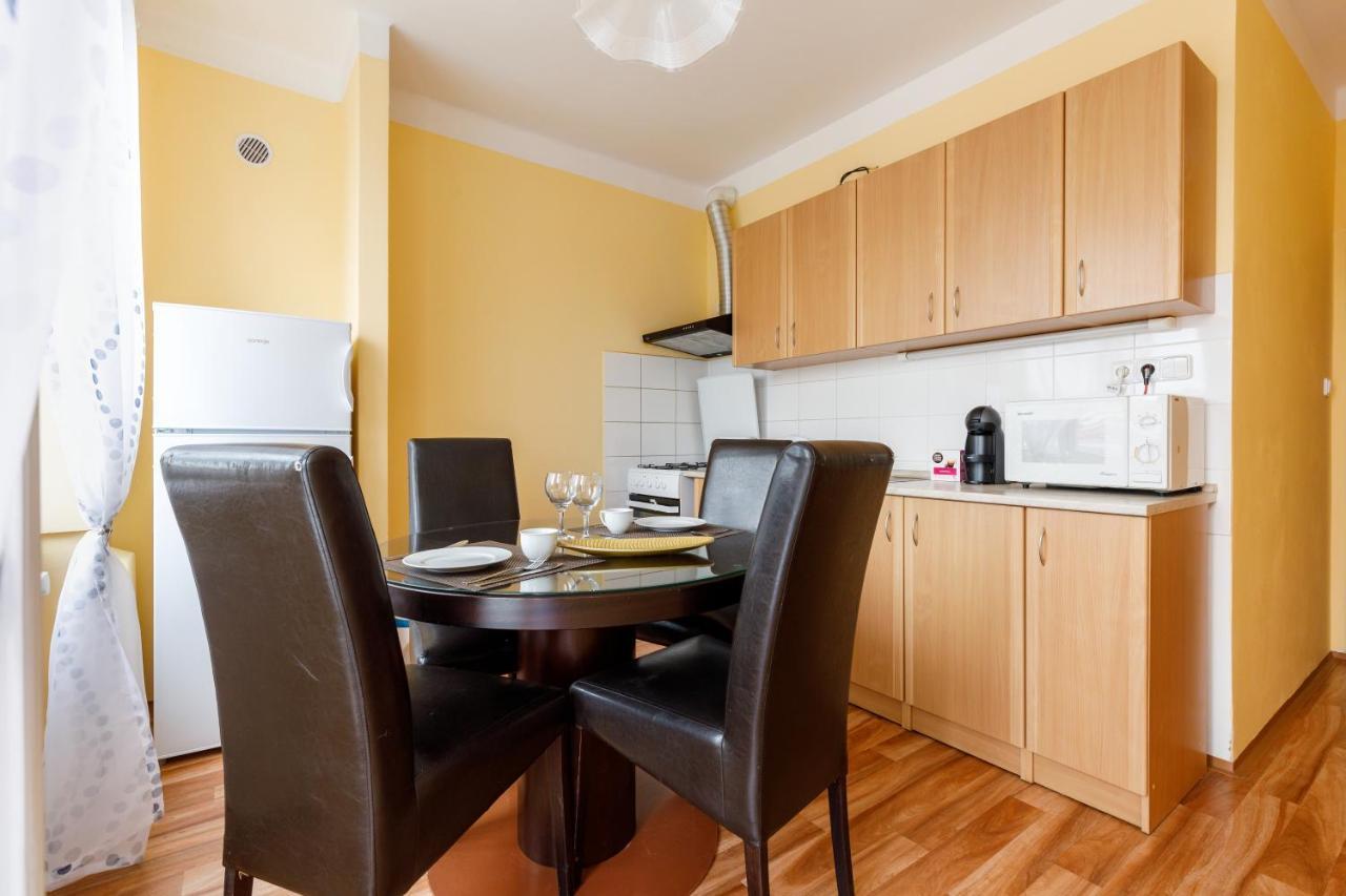 קרלובי וארי Apartments Tgm 11 מראה חיצוני תמונה