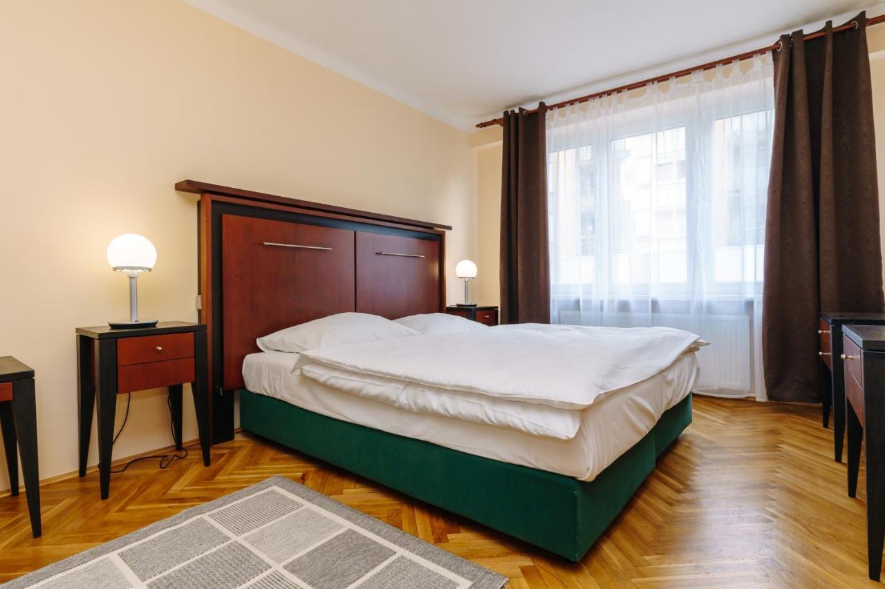 קרלובי וארי Apartments Tgm 11 מראה חיצוני תמונה