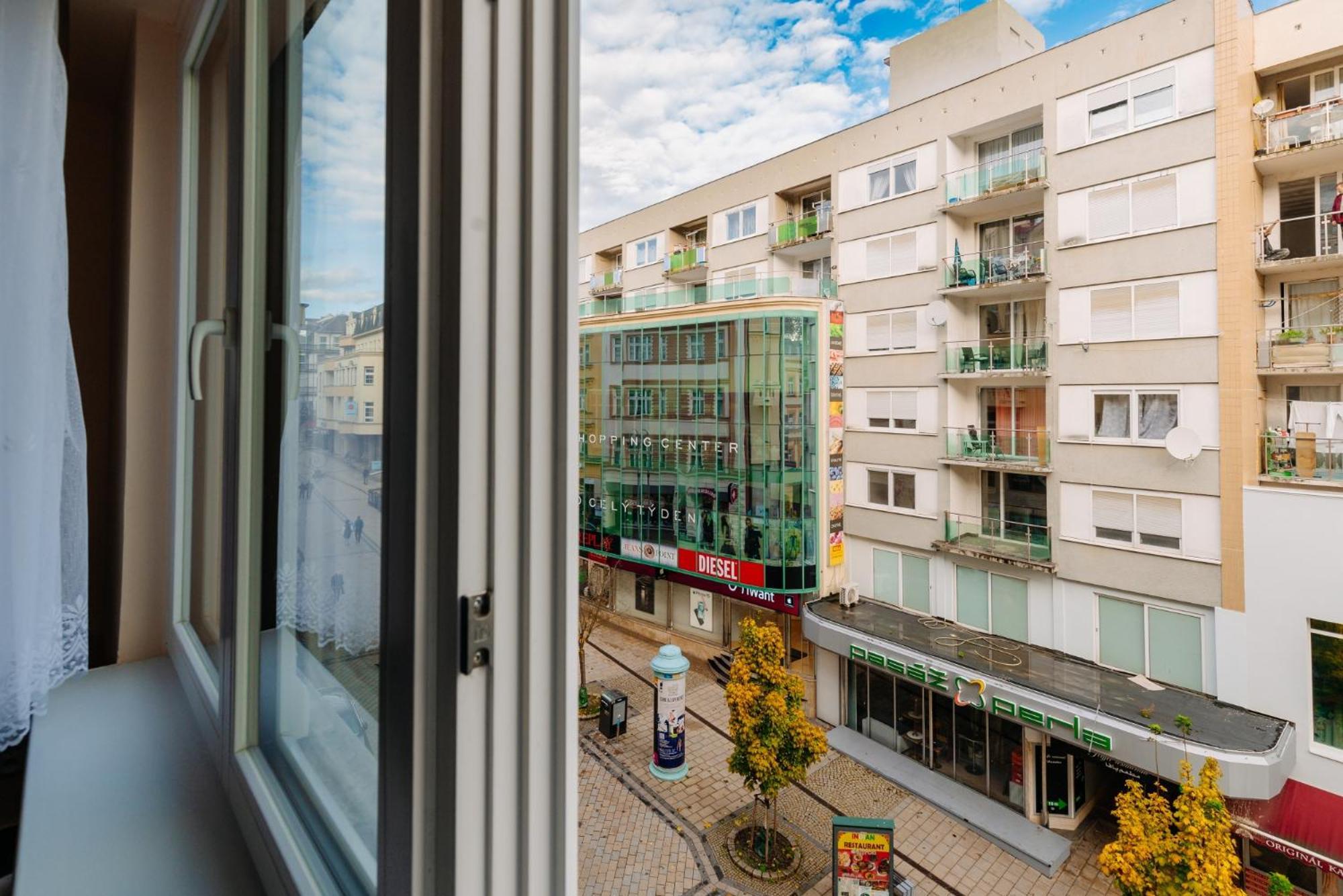 קרלובי וארי Apartments Tgm 11 מראה חיצוני תמונה